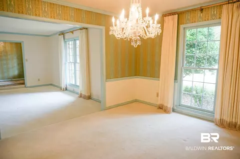 1282 Spring Valley Dr, Mobile, AL 36693 photo 4