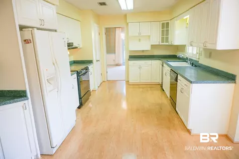 1282 Spring Valley Dr, Mobile, AL 36693 photo 5