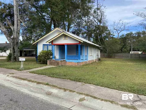 103 Mayo St, East Brewton, AL 36426