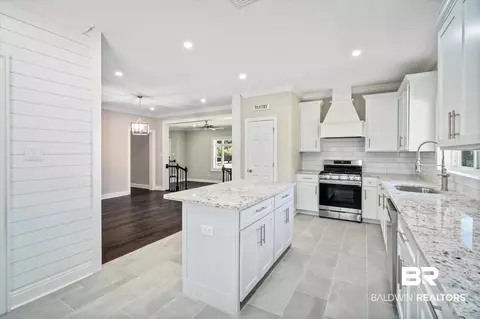 278 Woodlands Ave, Mobile, AL 36607 photo 9