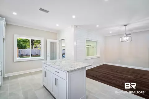 278 Woodlands Ave, Mobile, AL 36607 photo 11