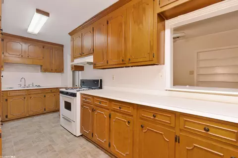 205 E Border Dr, Mobile, AL 36608 photo 9