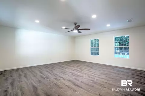 970 W Highpoint Dr, Mobile, AL 36693 photo 5