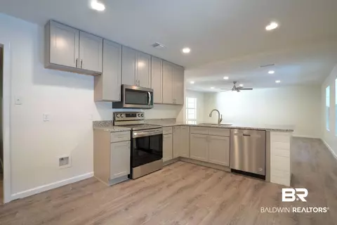 970 W Highpoint Dr, Mobile, AL 36693 photo 9