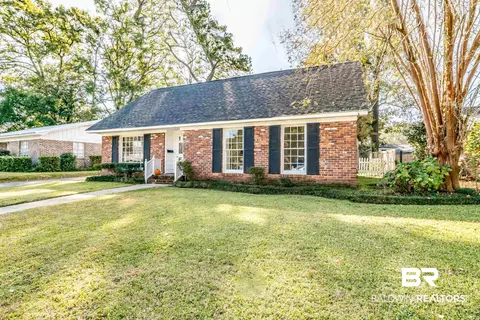 2761 Marcelus Dr, Mobile, AL 36606 photo 2
