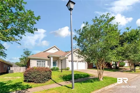 1212 Hillcrest Xing, Mobile, AL 36695 photo 1