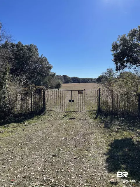 11580 County Road 87, Elberta, AL 36530 photo 2