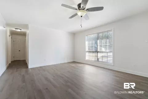 3270 Meadow Ln, Mobile, AL 36618 photo 8