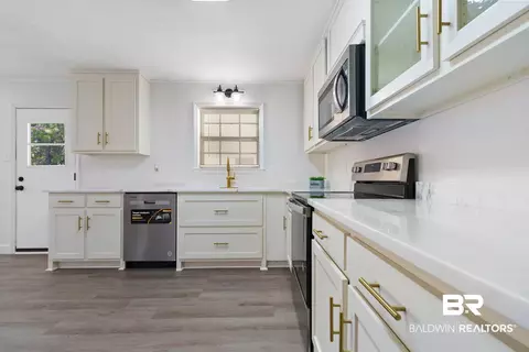 3270 Meadow Ln, Mobile, AL 36618 photo 10