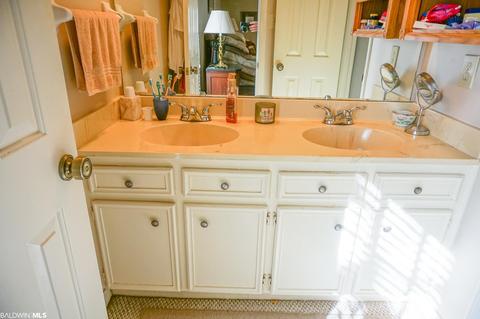 2028 E Pine Needle Dr, Mobile, AL 36609 photo 10