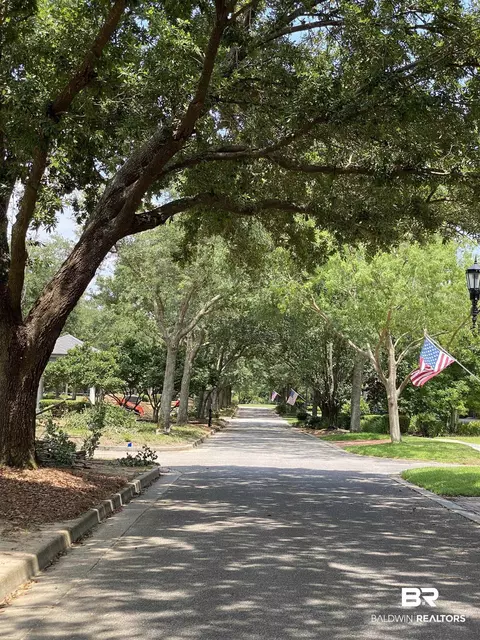 123 Savannah Sq, Fairhope, AL 36532