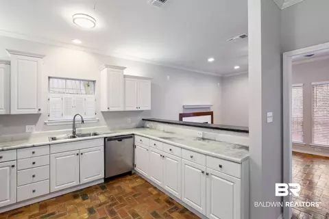 110 E Avon Cir, Daphne, AL 36526 photo 7