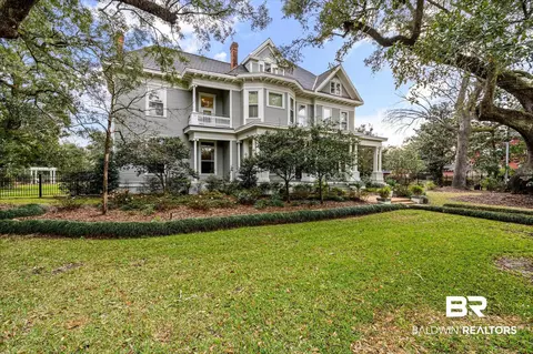 1565 Dauphin St, Mobile, AL 36604 photo 2