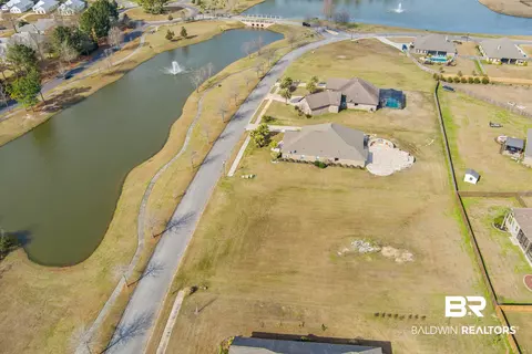 4090 Craigend Loop, Gulf Shores, AL 36542