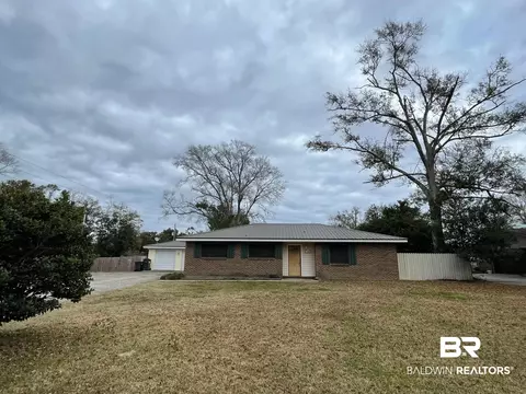 7500 Riverwood Dr, Foley, AL 36535