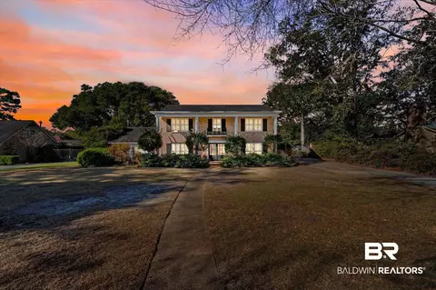 616 E Cumberland Rd, Mobile, AL 36608