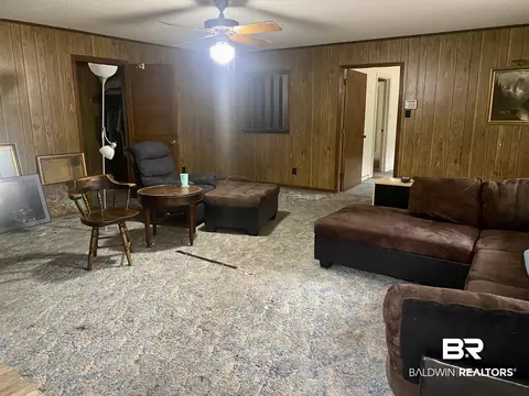 325 Bomar Pl, Mobile, AL 36609 photo 2