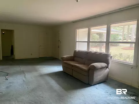 325 Bomar Pl, Mobile, AL 36609 photo 8