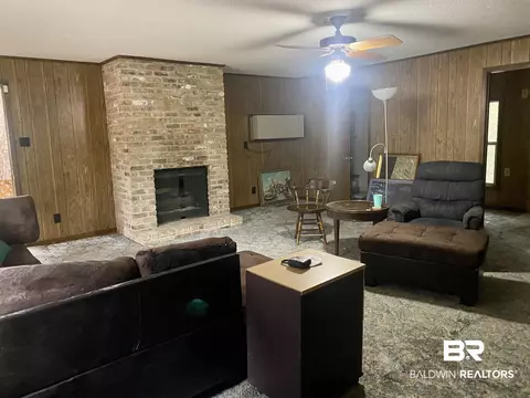 325 Bomar Pl, Mobile, AL 36609 photo 3