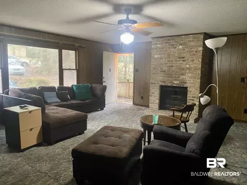 325 Bomar Pl, Mobile, AL 36609 photo 4