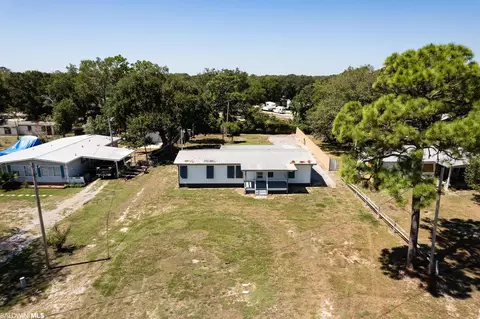 2445 Boddie Ln, Gulf Shores, AL 36542