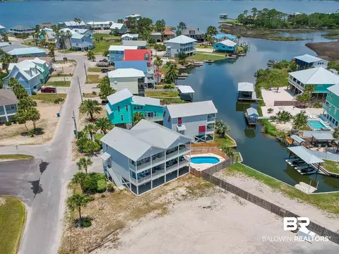 104 W 8th St #A-1, Gulf Shores, AL 36542