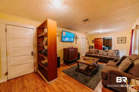 913 Mcrae Ave, Mobile, AL 36606 photo 6