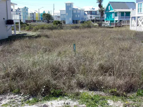 109 Sand Dune Dr, Gulf Shores, AL 36542