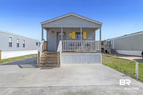 16707 Lagoon Cir, Gulf Shores, AL 36542