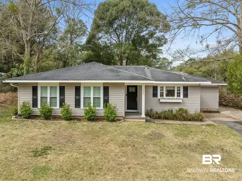 329 Brawood Dr, Mobile, AL 36608 photo 2