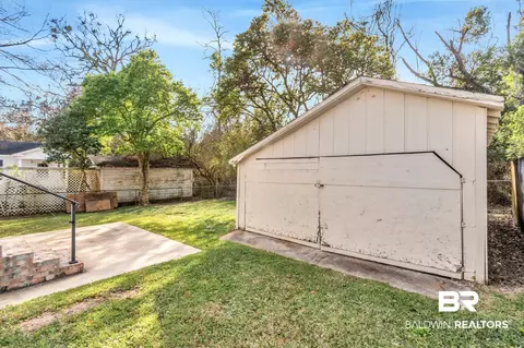 202 Pinehill Dr, Mobile, AL 36606 photo 33