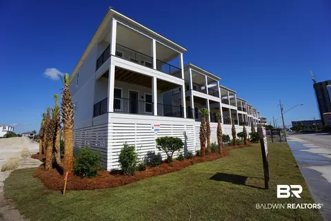 131 E J Cir, Gulf Shores, AL 36542