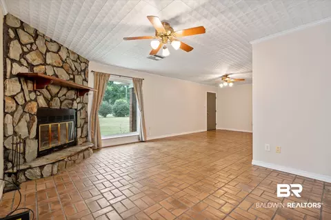 2316 Riverside Dr, Mobile, AL 36605 photo 11