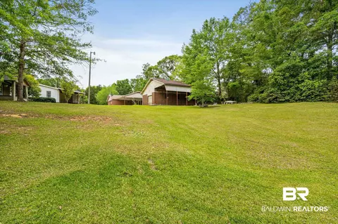 2316 Riverside Dr, Mobile, AL 36605 photo 3