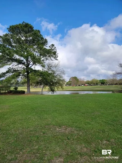 9 Olde Park Rd, Gulf Shores, AL 36542