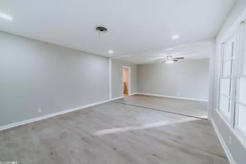 2581 Eldorado Dr, Mobile, AL 36605 photo 9