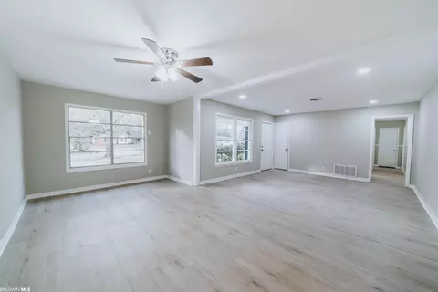 2581 Eldorado Dr, Mobile, AL 36605 photo 12