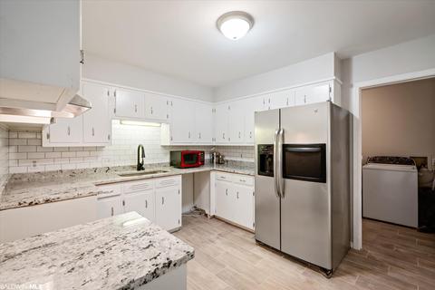 121 Melanie Loop, Daphne, AL 36526 photo 2