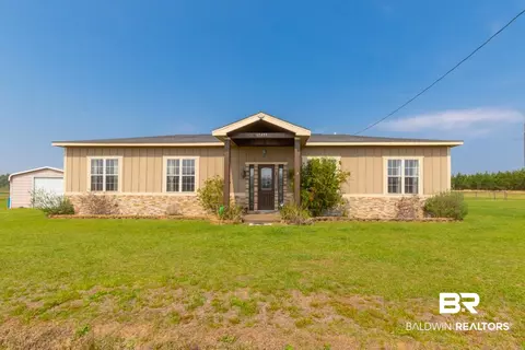 17495 Prochazka Rd, Elberta, AL 36530