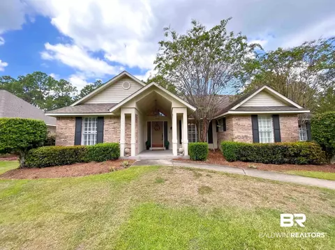 620 Wedgewood Dr, Gulf Shores, AL 36542