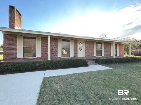 811 Hecker Rd, Century, FL 32535 photo 1