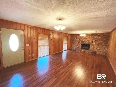 811 Hecker Rd, Century, FL 32535 photo 6
