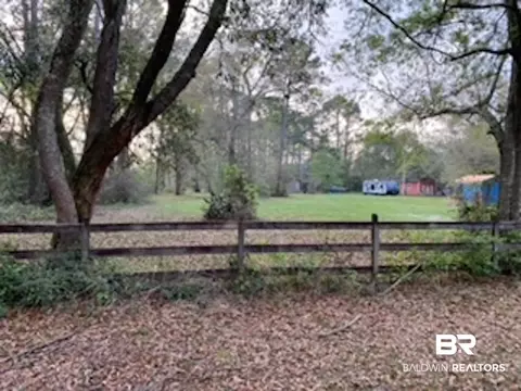 9655 Wilson Rd, Elberta, AL 36530 photo 2