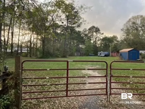 9655 Wilson Rd, Elberta, AL 36530 photo 3
