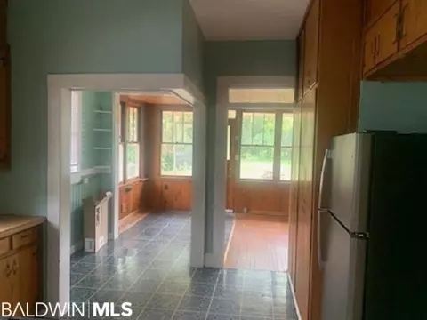 128 Hyland Ave, Mobile, AL 36607 photo 4