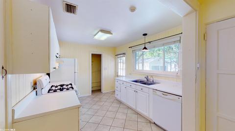 9 Lancaster Rd, Mobile, AL 36608 photo 9