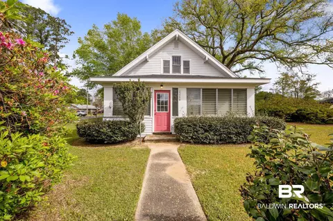 15759 Silverhill Ave, Silverhill, AL 36576