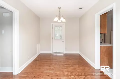 22 W Chadwick Dr, Mobile, AL 36606 photo 8