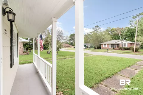 22 W Chadwick Dr, Mobile, AL 36606 photo 5