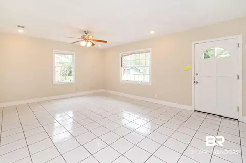 22 W Chadwick Dr, Mobile, AL 36606 photo 7